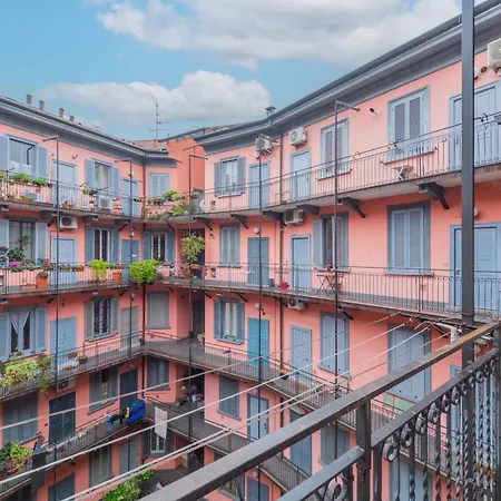 Moda Porta Romana M3 Lodi Tibb Self-check-in شقة